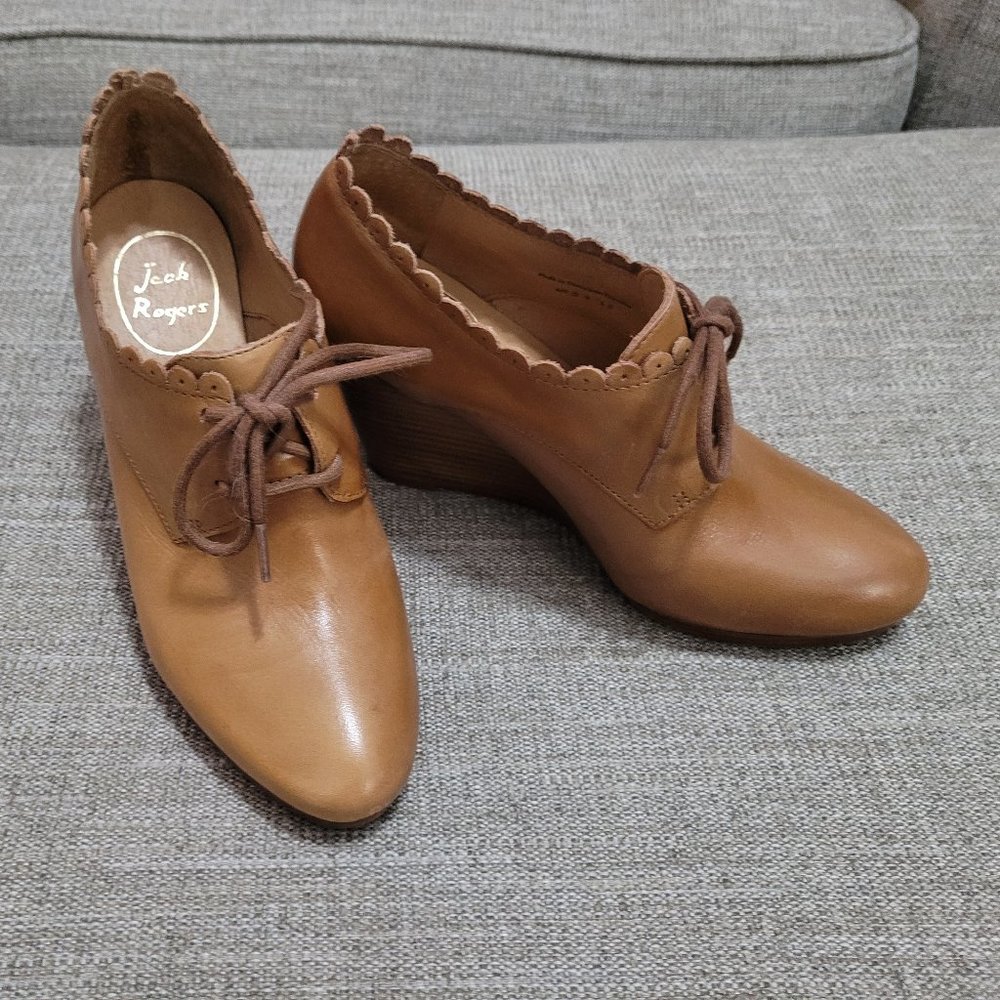 Jack Rogers sz 6 tan wedge ankle boots booties